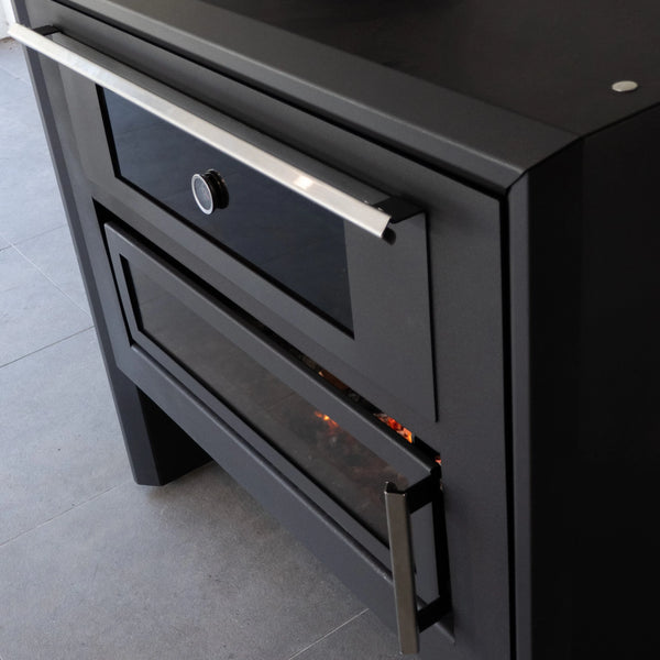 Billy Smoker Huge Entertainer free-standing open fire cooker