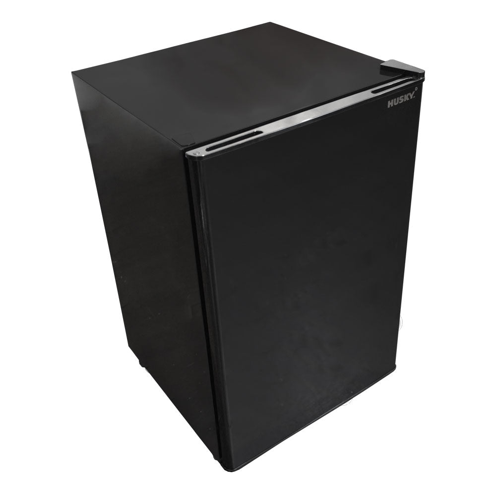 Husky 130L solid door bar fridge interior detail