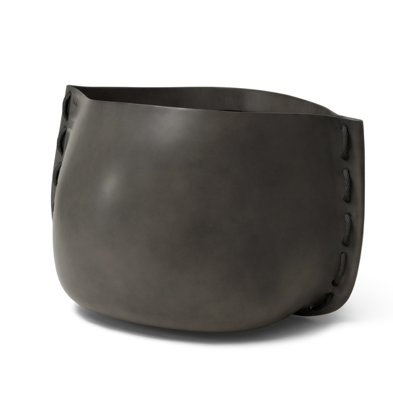 Blinde Stitch 100 concrete planter in Natural finish with black stitched accent detail