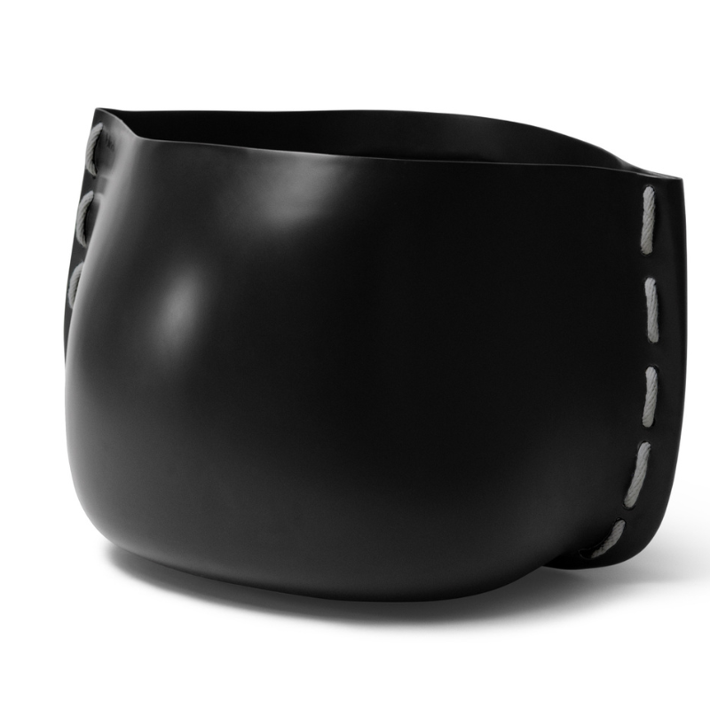 Blinde Stitch 125 black concrete planter with grey stitched accent detail