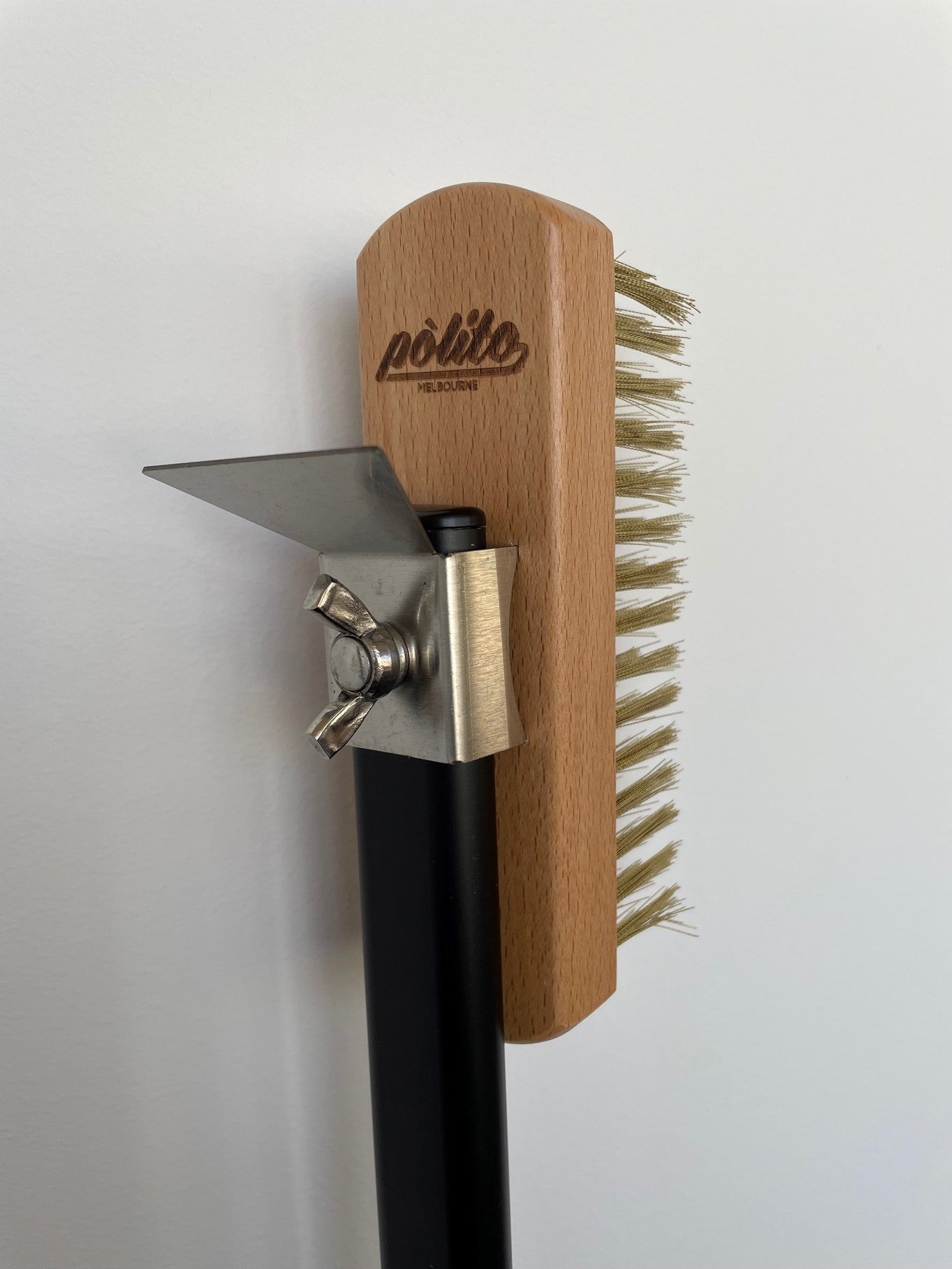 Polito pizza oven brush and scraper with telescopic wood handle