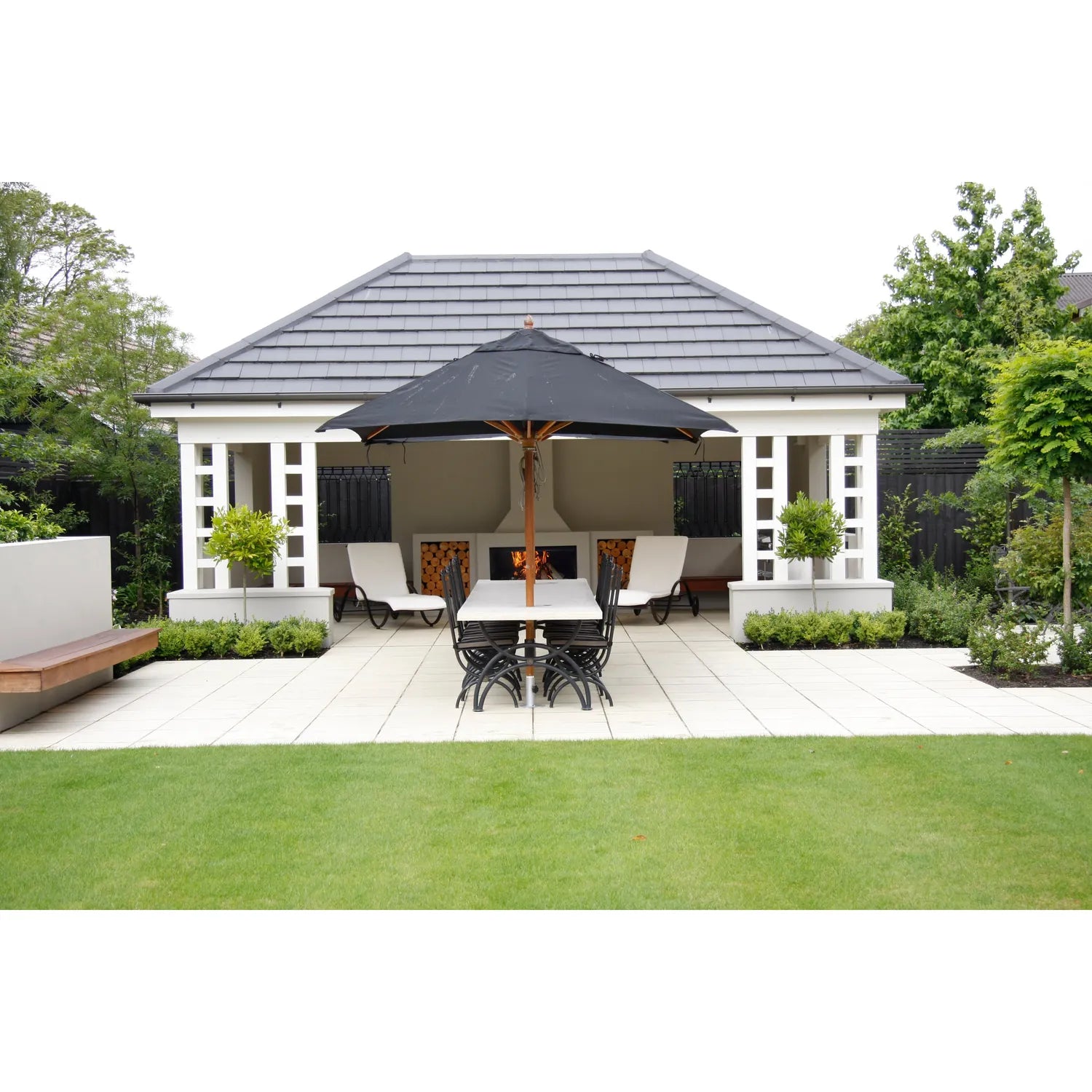 Trendz Douglas Concrete Outdoor Fireplace, plastered concrete 800